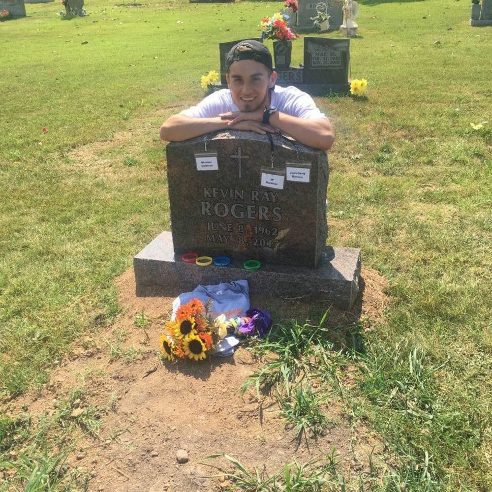 Meet your Posher, Javier